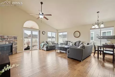 10102 Golf Crest Dr, Peyton, CO 80831 photo 6