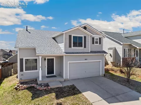 1055 Lords Hill Dr, Fountain, CO 80817