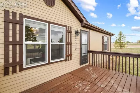 17315 Hopper Rd, Peyton, CO 80831 photo 2