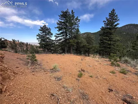 5565 Founders Pl, Manitou Springs, CO 80892