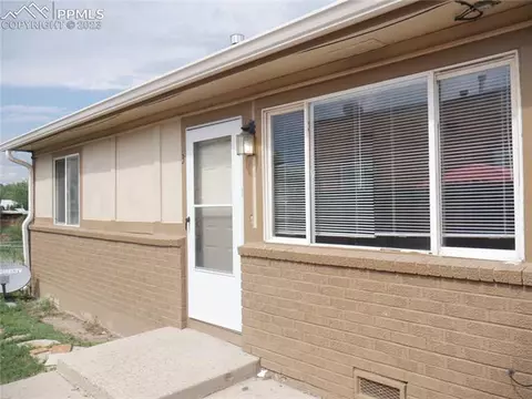 1716 S Hampton St, Colorado Springs, CO 80906