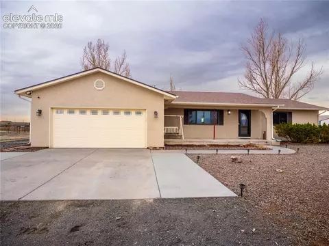 496 Earl Dr, Pueblo West, CO 81007