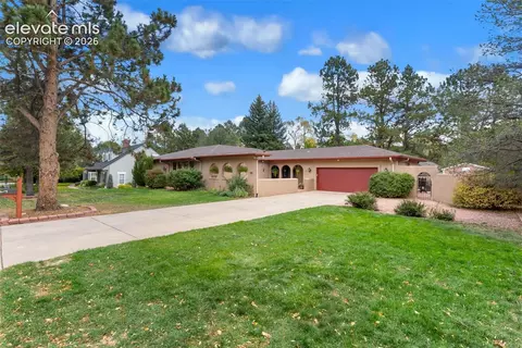 555 N Bear Paw Ln, Colorado Springs, CO 80906
