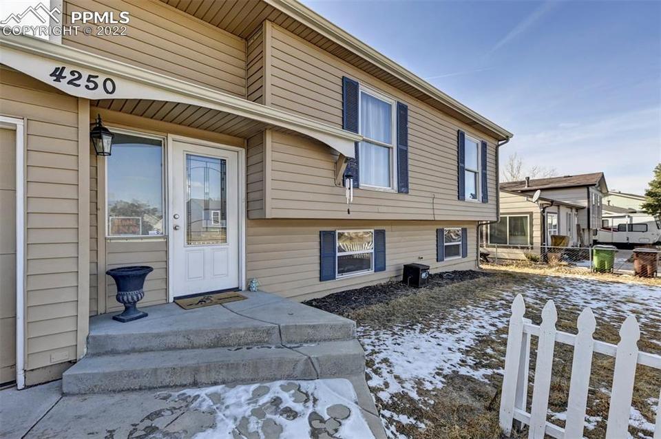  4250 Morley Dr, Colorado Springs, CO 80916 photo 2