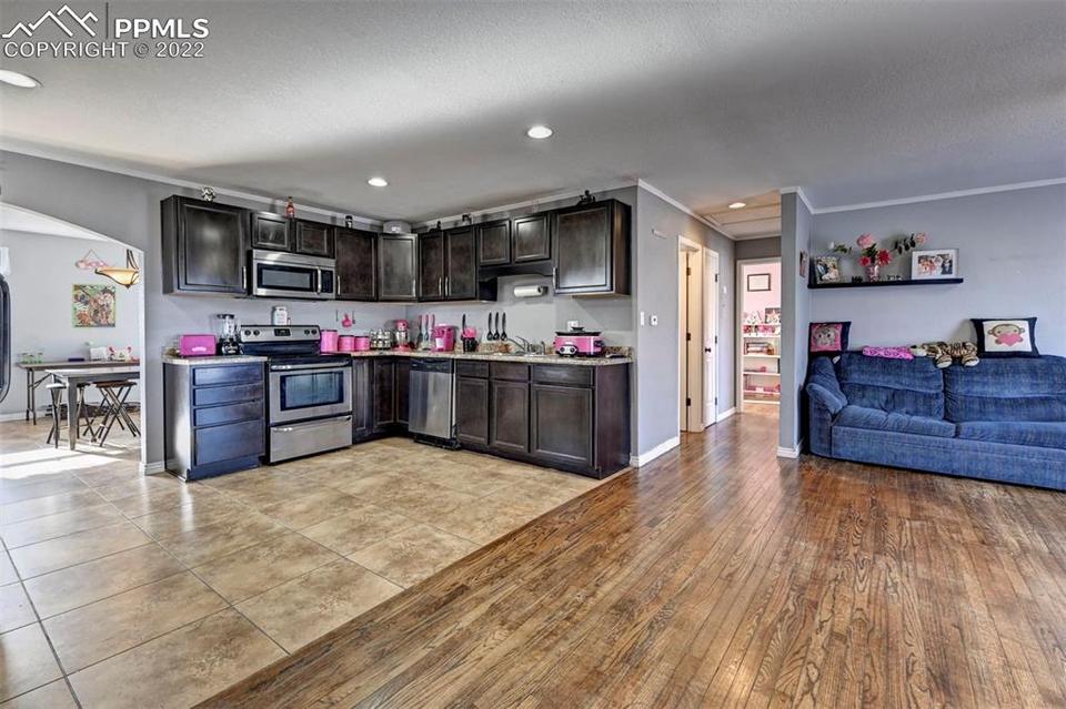  4250 Morley Dr, Colorado Springs, CO 80916 photo 7