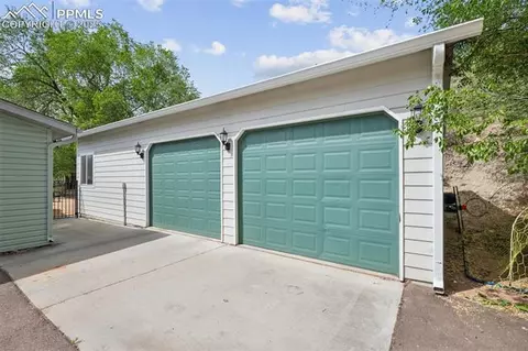 620 Echo Ln, Colorado Springs, CO 80904