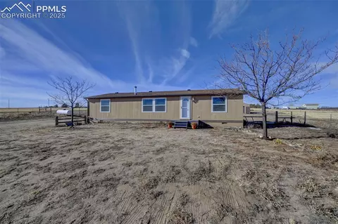 1290 Engleby Dr, Colorado Springs, CO 80930