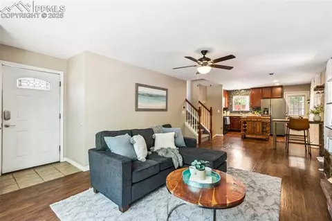 710 Paradise Ln, Colorado Springs, CO 80904
