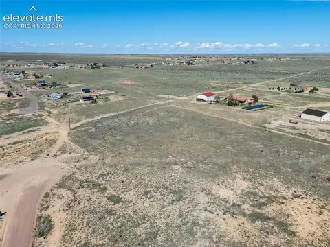 1554 N Challenger Ln, Pueblo West, CO 81007