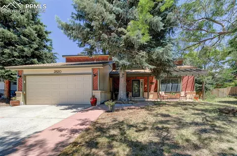 2820 Roundtop Dr, Colorado Springs, CO 80918