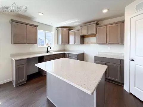Kitchen - 8262 Lemon Grass Rd, Peyton, CO 80831 photo 4 of 4