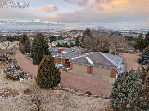 1124 Eagle Rock Rd, Colorado Springs, CO 80918