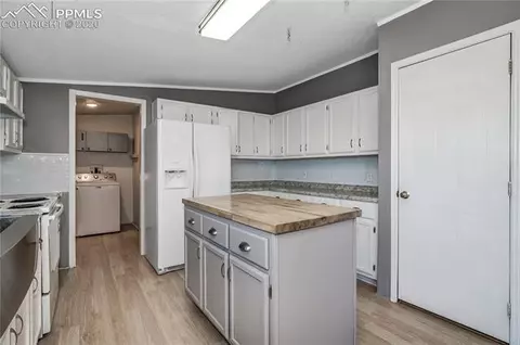 7270 S Yoder Rd, Yoder, CO 80864 photo 15