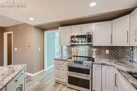 359 Raspberry Ln, Monument, CO 80132 photo 9