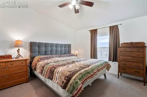 Bedroom - 6885 Sphinx Ct, Peyton, CO 80831 photo 4 of 5
