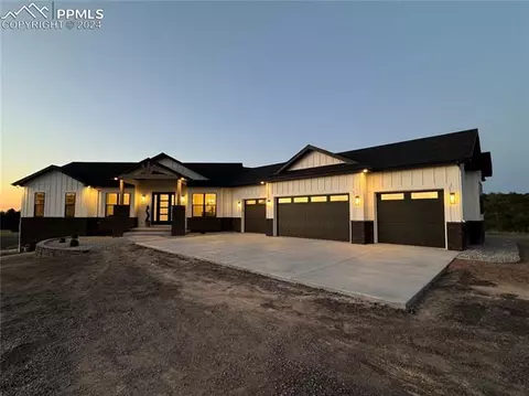 4135 Pinehurst Cir, Colorado Springs, CO 80908