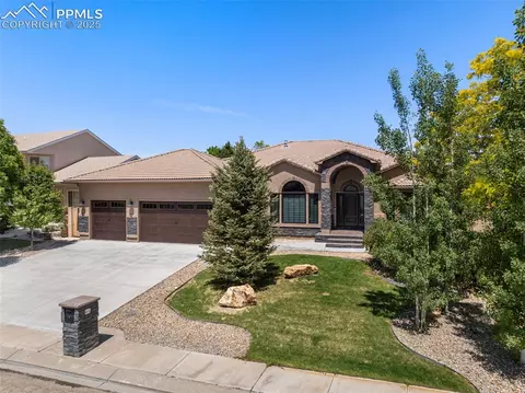 24 Redondo Ln, Pueblo, CO 81005