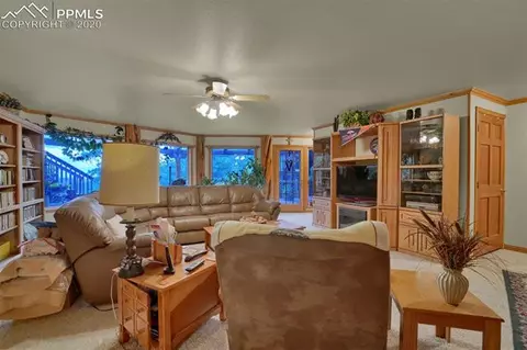 8686 N St Vrain Dr, Lyons, CO 80540 photo 31