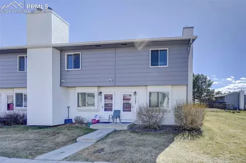 1281 Soaring Eagle Dr, Colorado Springs, CO 80915
