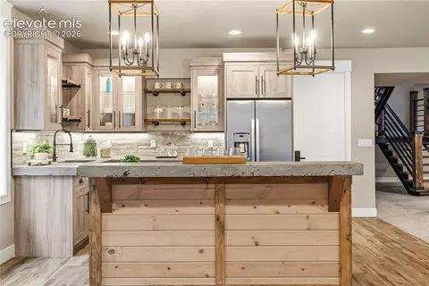 Kitchen - 950 Tiner Trl, Monument, CO 80132 photo 4 of 4
