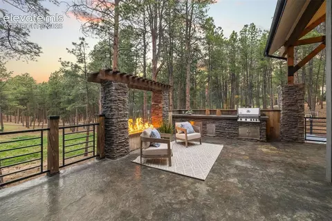 Exterior - 950 Tiner Trl, Monument, CO 80132 photo 5 of 6