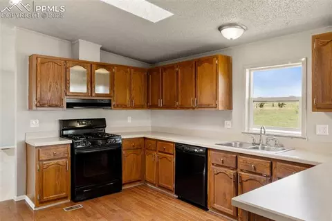 34535 Big Springs Rd, Yoder, CO 80864 photo 10