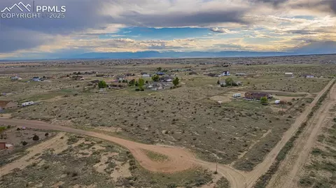 1893 N Rough Rock Ln, Pueblo, CO 81007
