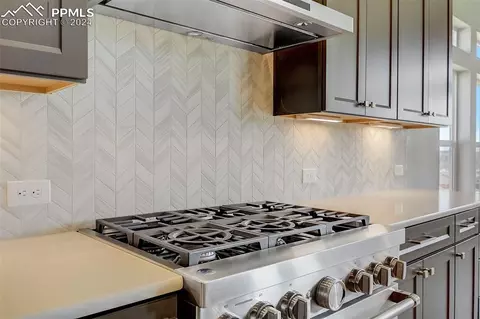 Kitchen - 4707 Mountain Ledge Ln, Monument, CO 80132 photo 5 of 5