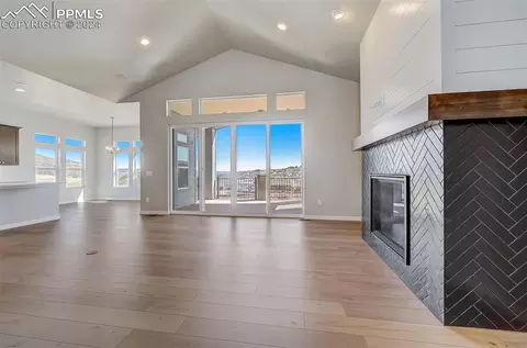 Living - 4707 Mountain Ledge Ln, Monument, CO 80132 photo 2 of 11