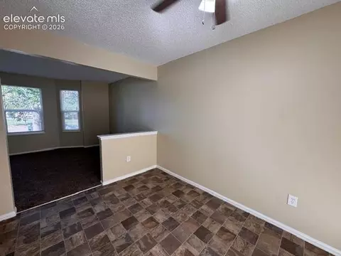 1051 W Nolte Dr, Colorado Springs, CO 80916