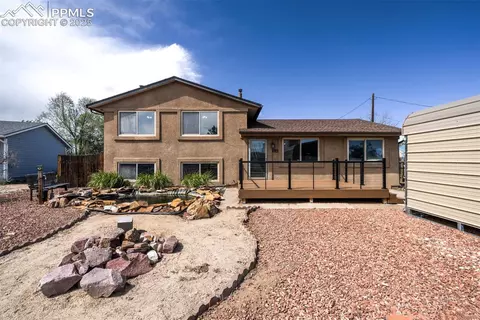 98 Security Cir, Colorado Springs, CO 80911