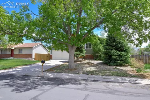 2171 Addison St, Colorado Springs, CO 80916