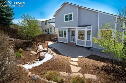 7106 Grand Prairie Dr, Colorado Springs, CO 80923