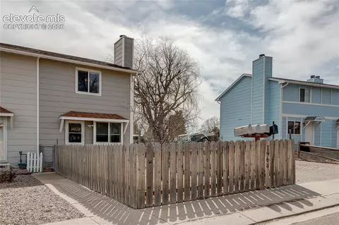 1964 Mineola St #D, Colorado Springs, CO 80915