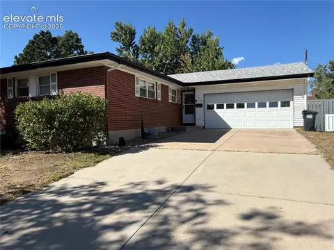 1928 Sussex Ln, Colorado Springs, CO 80909