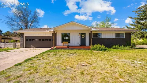 701 Del Brook Dr, Colorado Springs, CO 80911