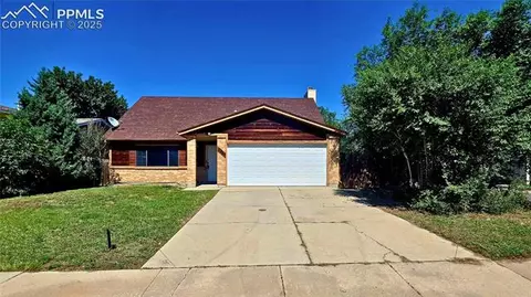 3095 Post Oak Dr, Colorado Springs, CO 80916