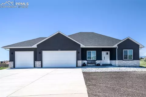 838 E Ashburn Dr, Pueblo West, CO 81007