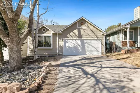 6560 Lonsdale Dr, Colorado Springs, CO 80915