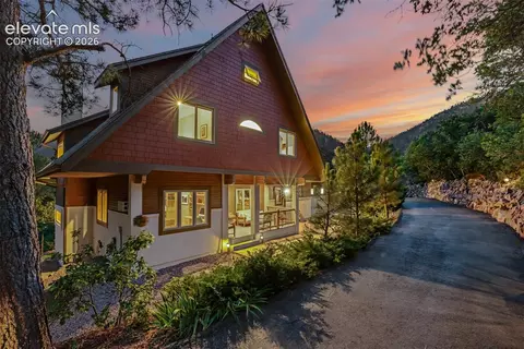 400 Valley Crescent St, Palmer Lake, CO 80133