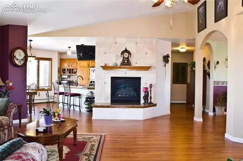 10215 Tercel Dr, Peyton, CO 80831 photo 4