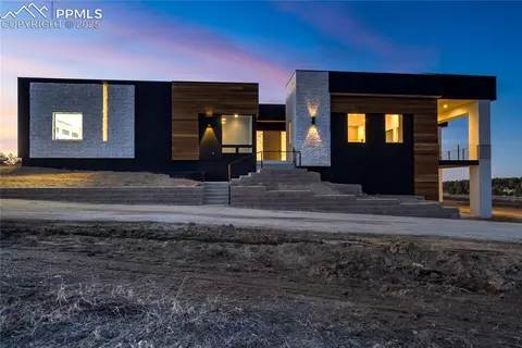 4118 Pinehurst Cir, Colorado Springs, CO 80908