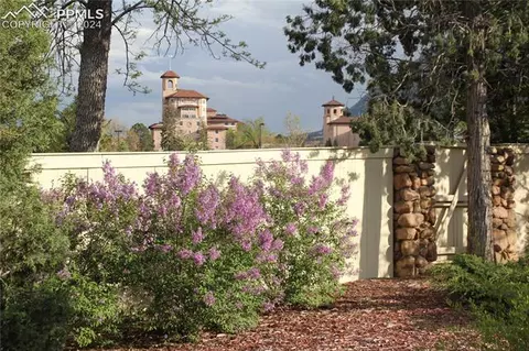 1510 Mesa Ave, Colorado Springs, CO 80906