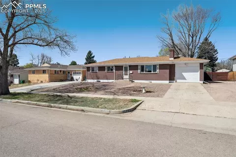 1940 Sussex Ln, Colorado Springs, CO 80909