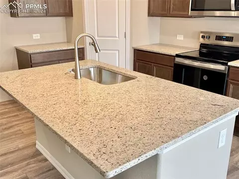 16757 Greyhawk Dr, Monument, CO 80132 photo 2