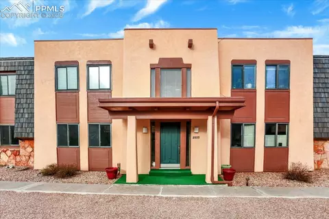 2937 Mesa Rd #A, Colorado Springs, CO 80904