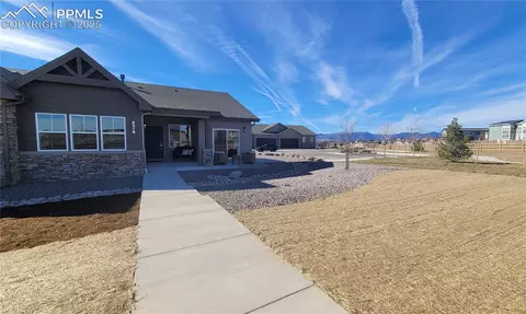 9516 Wolf Valley Dr, Colorado Springs, CO 80924