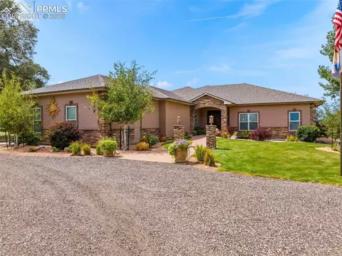 1339 28th Ln, Pueblo, CO 81006