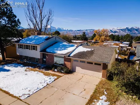 6520 Turret Dr, Colorado Springs, CO 80918