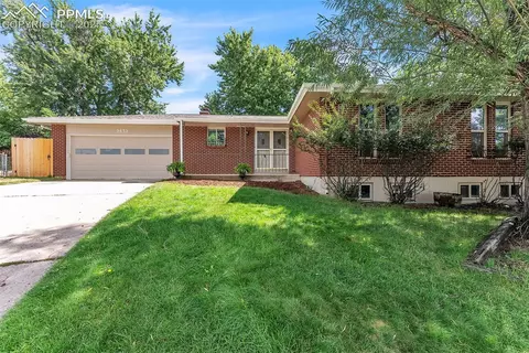 2832 Ridgeglen Way, Colorado Springs, CO 80918